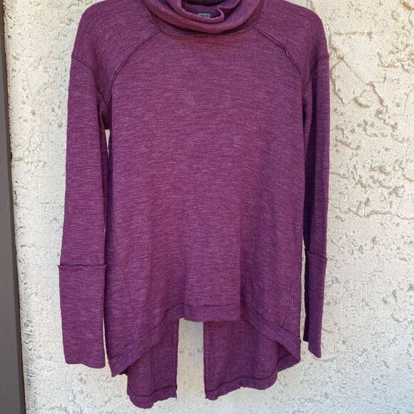 Free People Purple Size small flyaway split back turtleneck longsleeve raglan - Picture 11 of 12